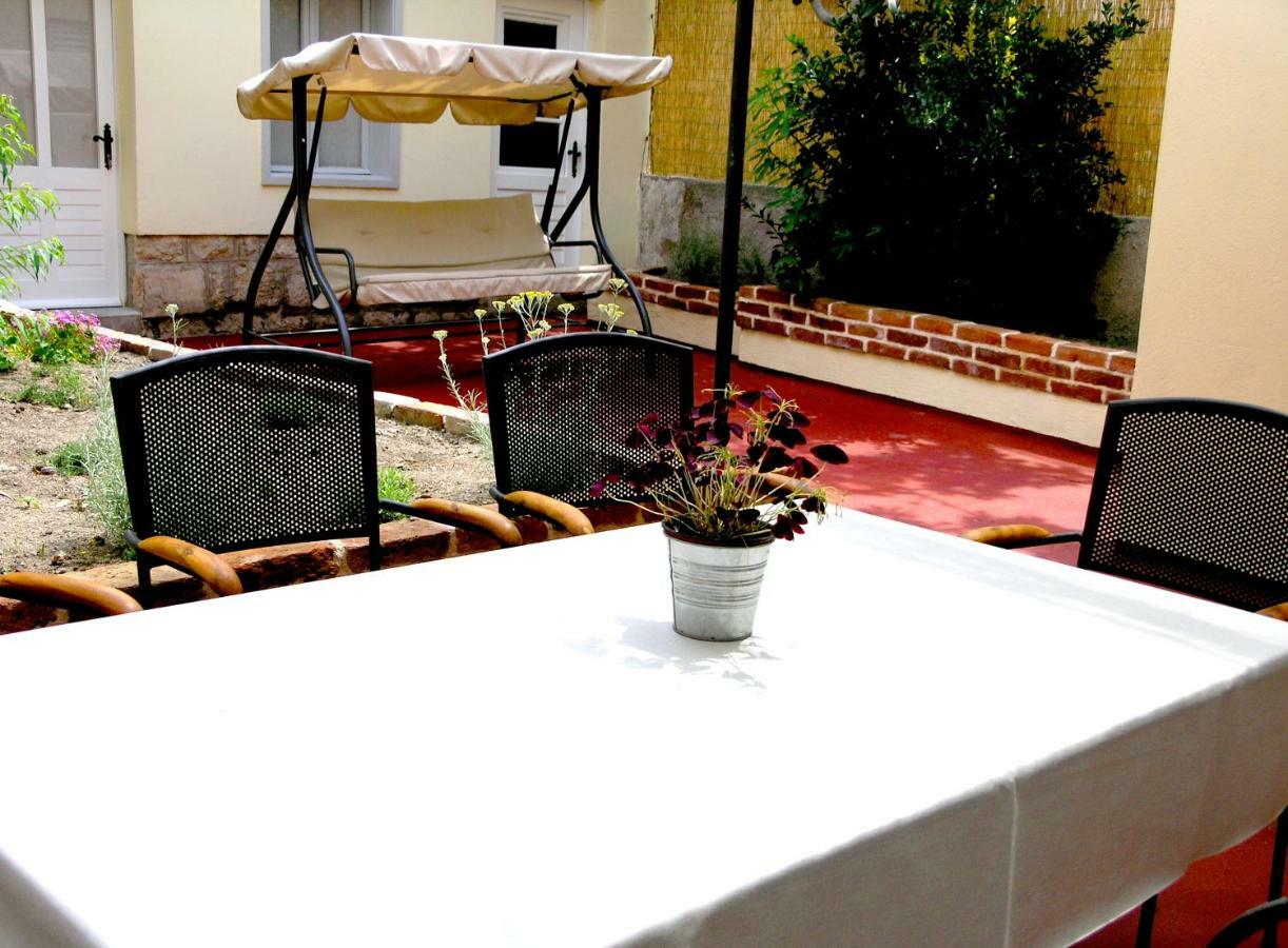 Holiday Home Lija Center راب المظهر الخارجي الصورة